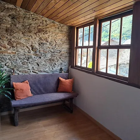 Casa Dos Avos - Local Braganca